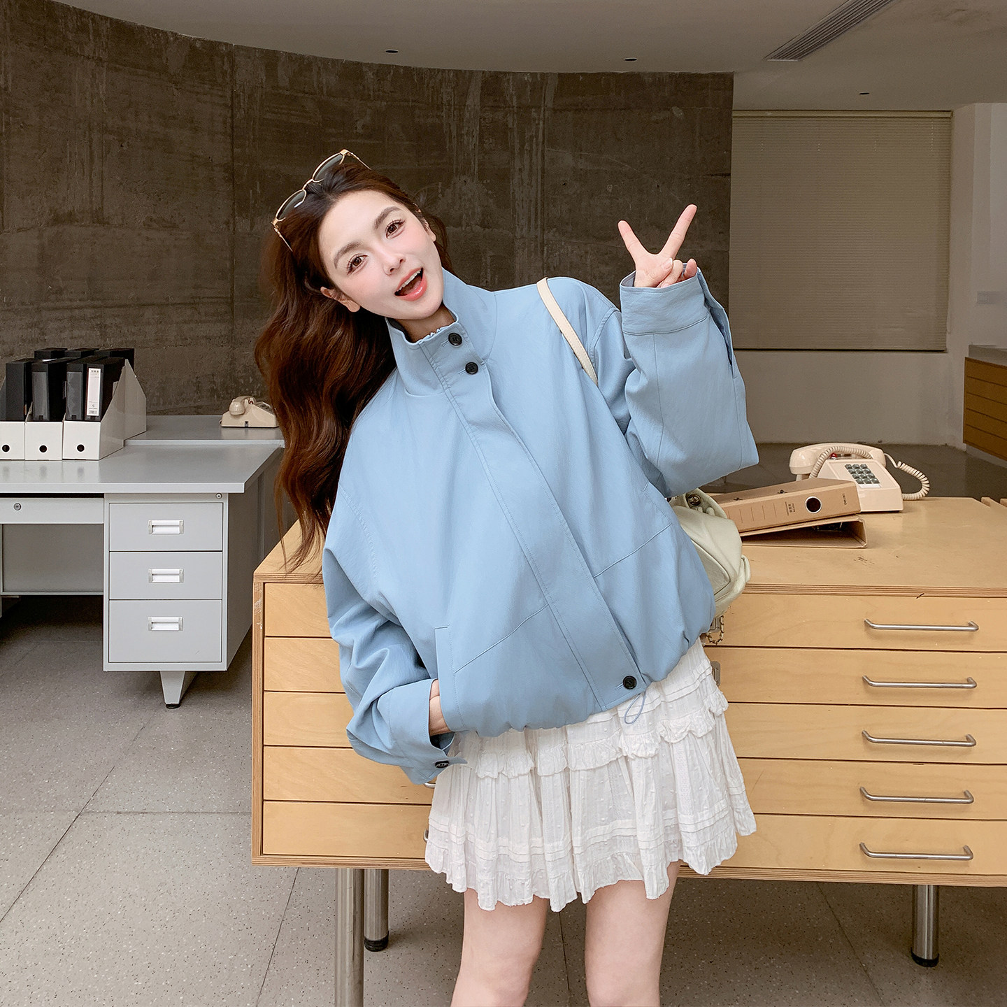 巨好看复古蓝色立领皮衣外套女春季2026新款小个子PU夹克流行爆款