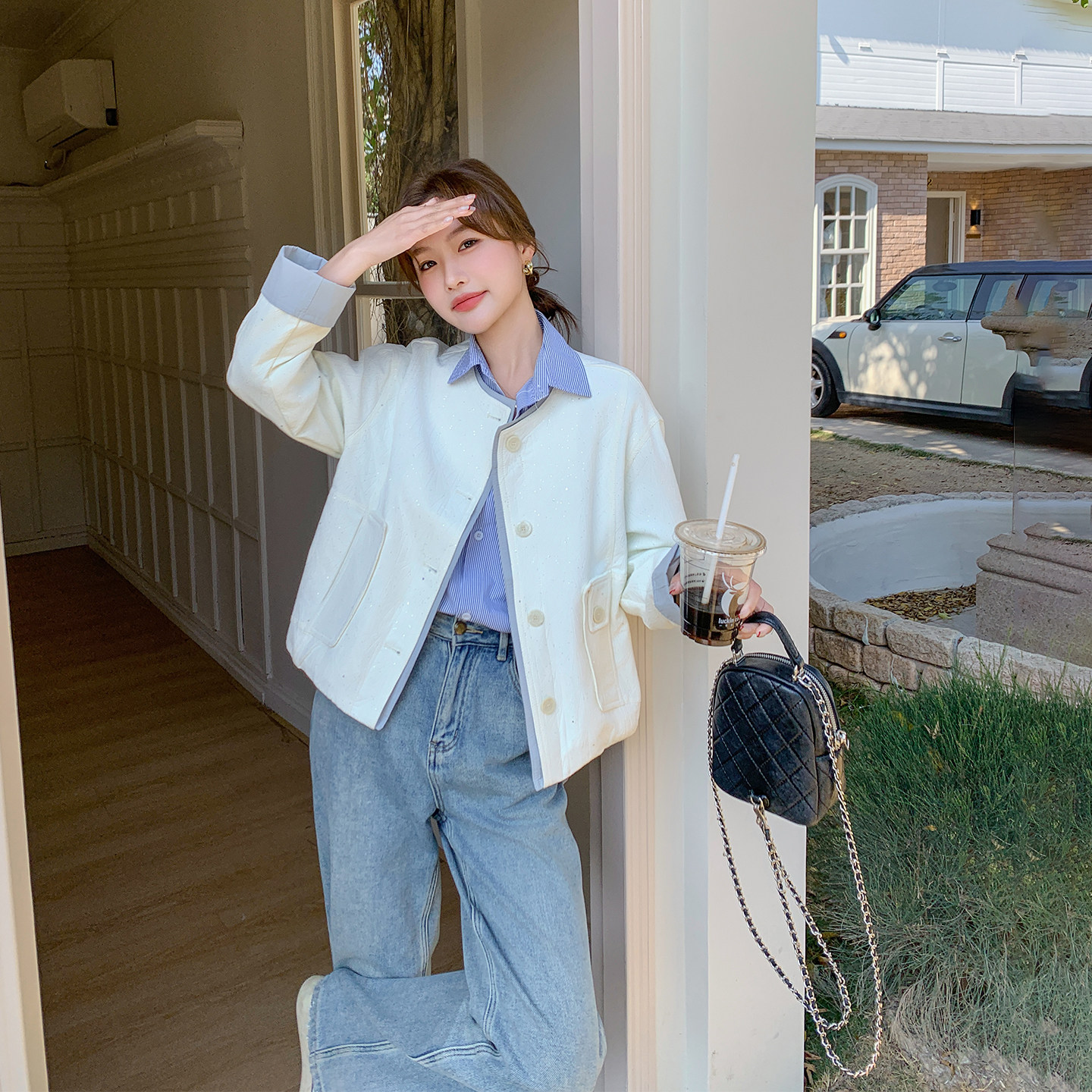 撞色拼接白色短款外套女春季2026新款小个子今年流行爆款夹克上衣,女装/女士精品,短外套,淘宝优惠券,粉丝福利购,淘宝优惠卷