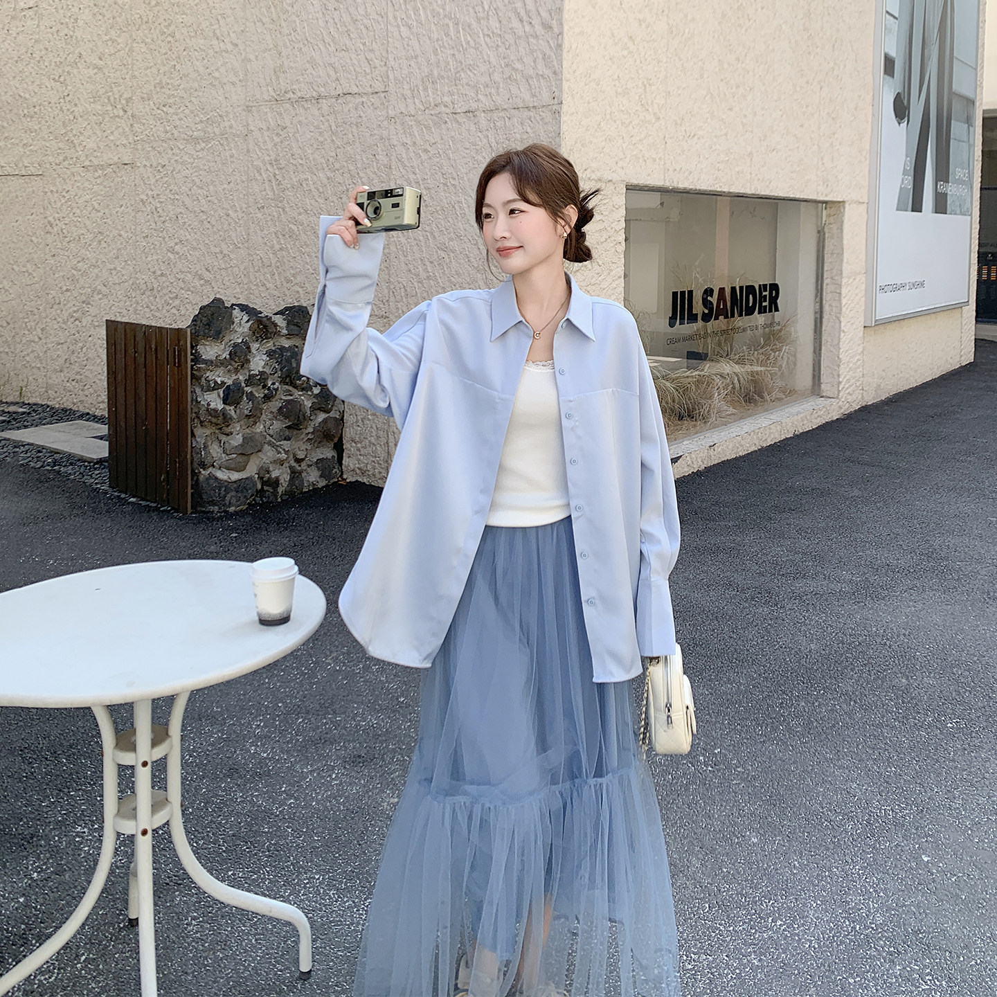 今年流行爆款浅蓝色衬衫套装女春季2026新款气质网纱半身裙两件套