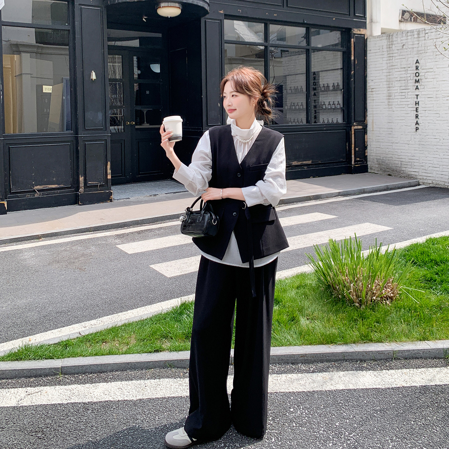 淡人高知穿搭一整套黑色西装马甲套装女春季2026新款阔腿裤三件套
