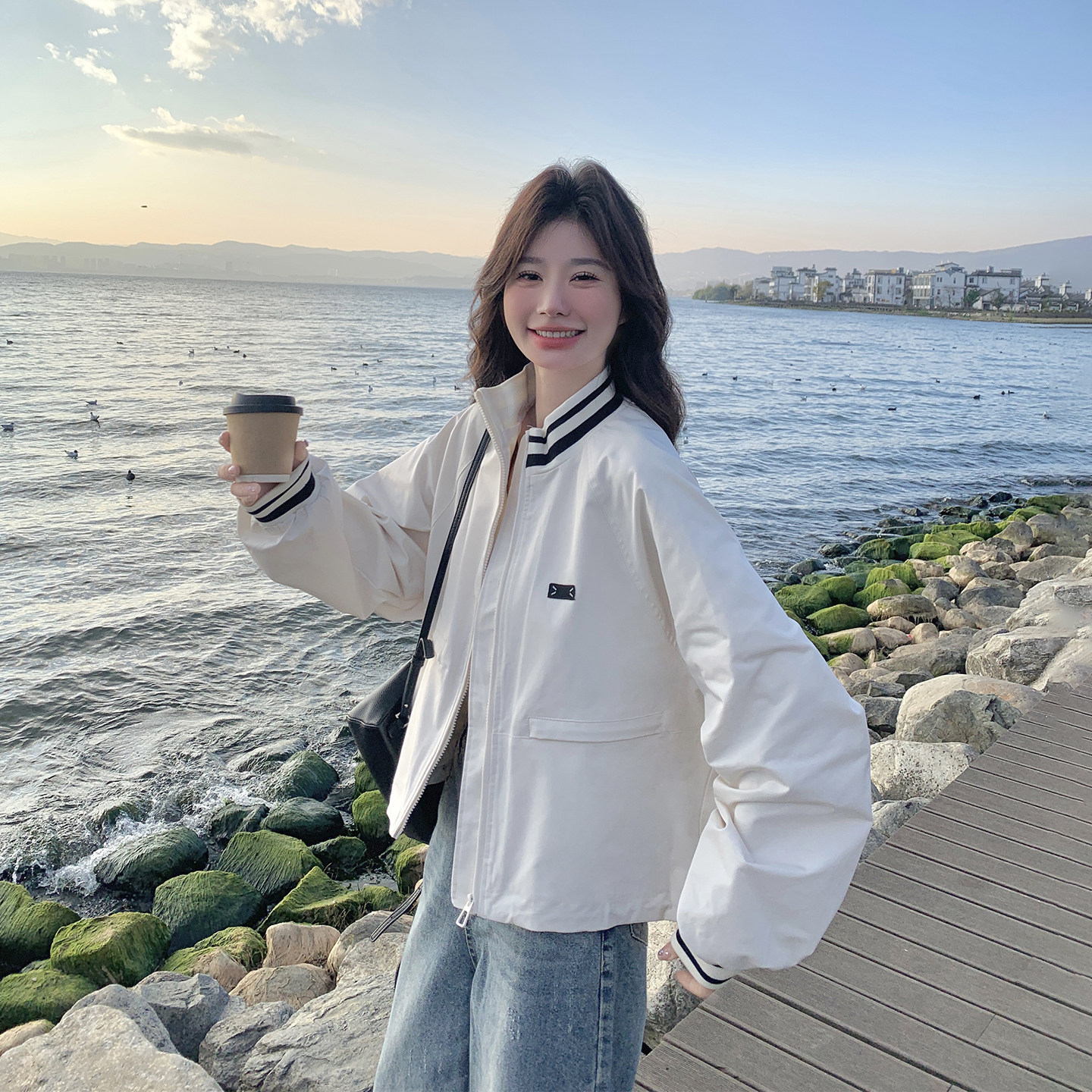 拼色立领米白色短外套女春季2026新款小个子超火减龄洋气夹克上衣,女装/女士精品,短外套,淘宝优惠券,粉丝福利购,淘宝优惠卷