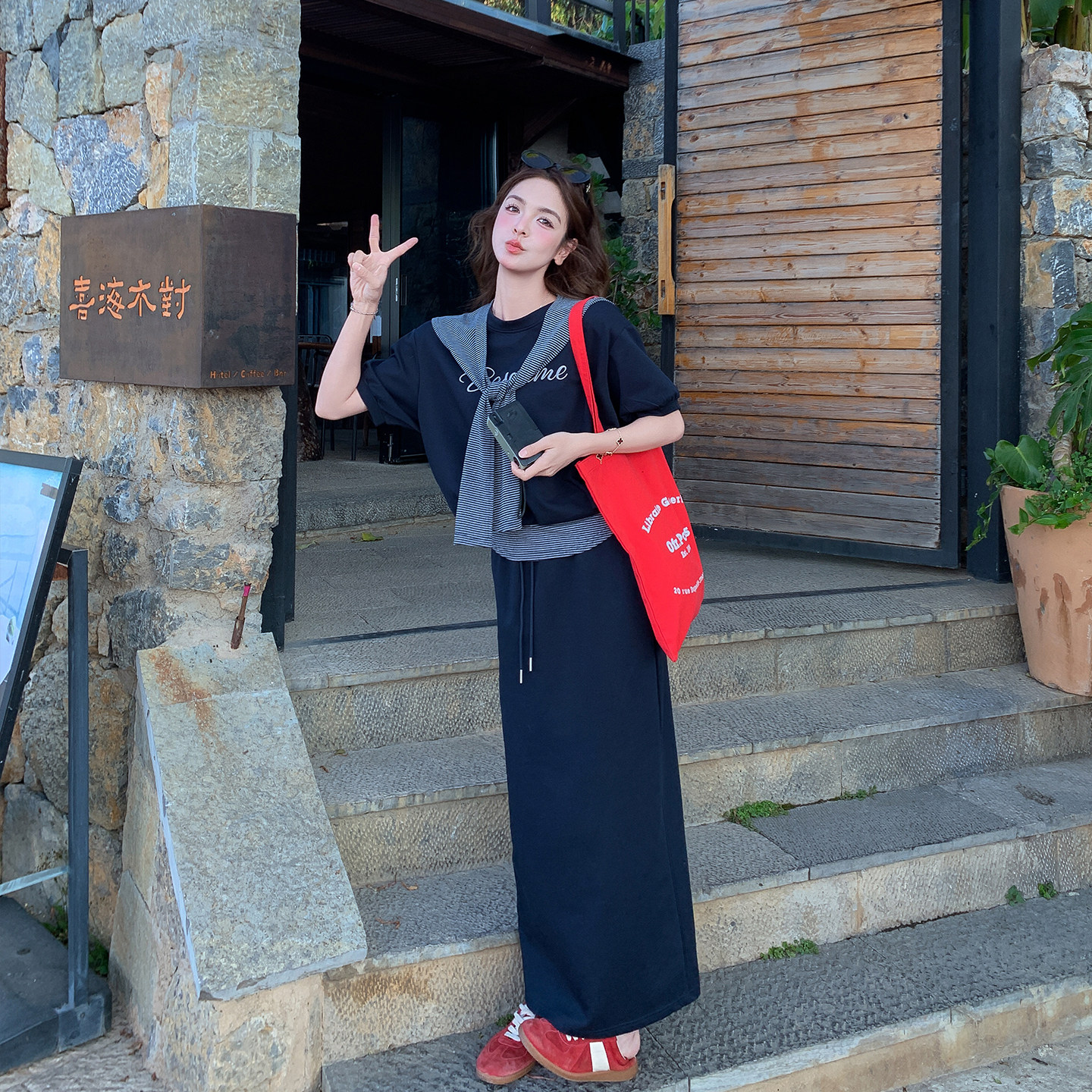 藏青色休闲卫衣披肩半身裙套装女夏季2026新款松弛感轻熟风三件套