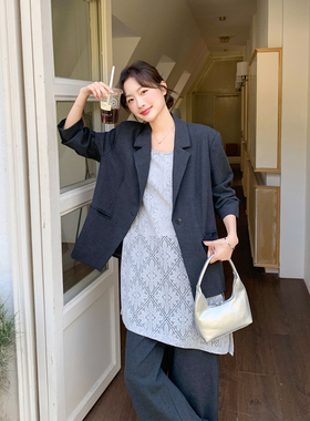 深灰色气质ootd穿搭西装套装女春季2026新款勾花背心阔腿裤三件套