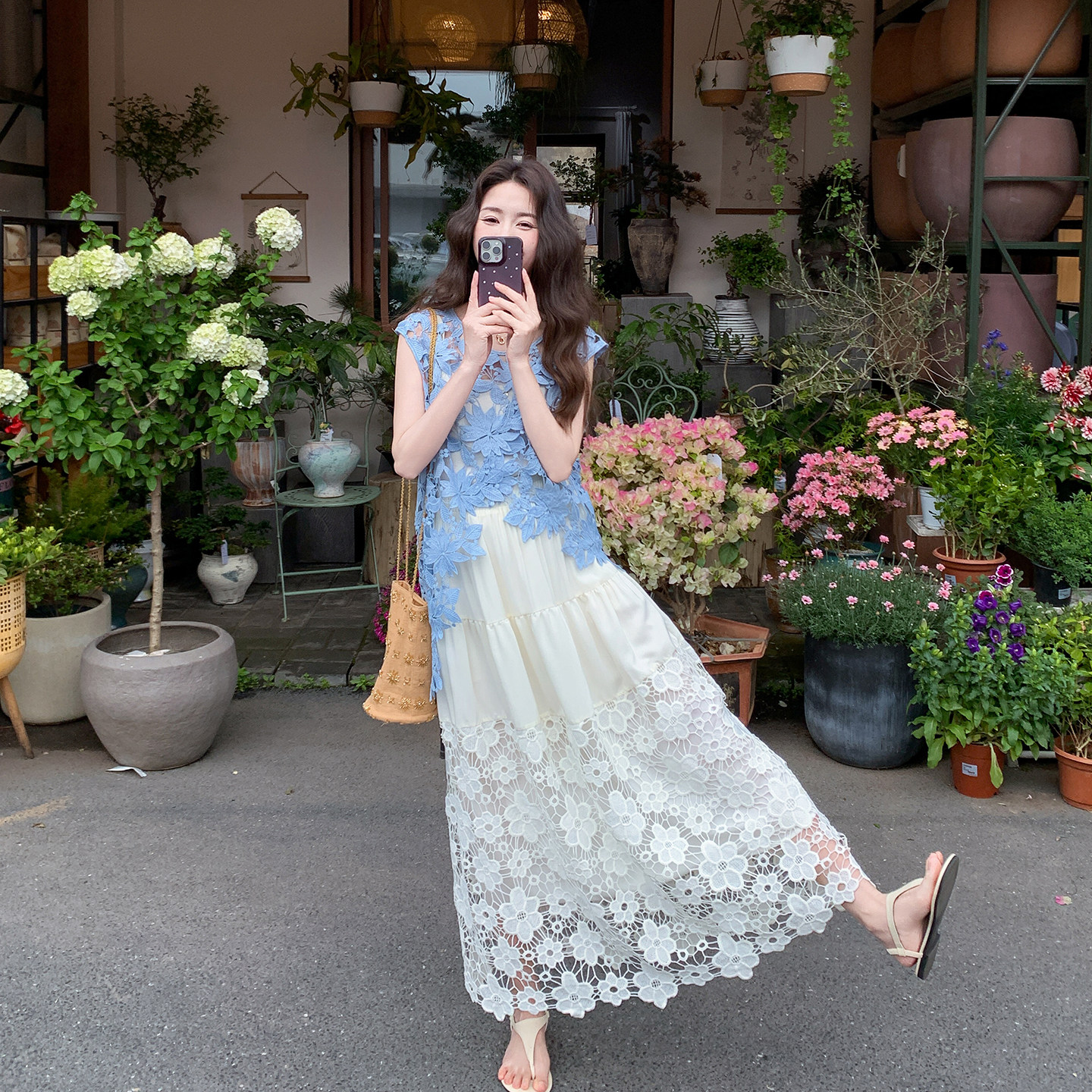 绝美超仙浅蓝色蕾丝背心半身裙套装女夏季2026新款流行漂亮两件套