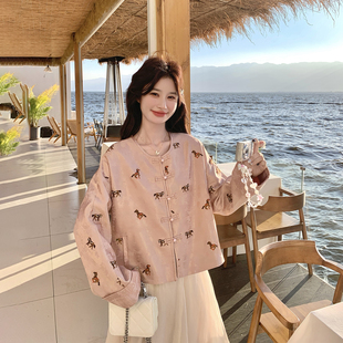 独特漂亮超火粉色刺绣圆领短外套女春季2026新款小个子新中式国风