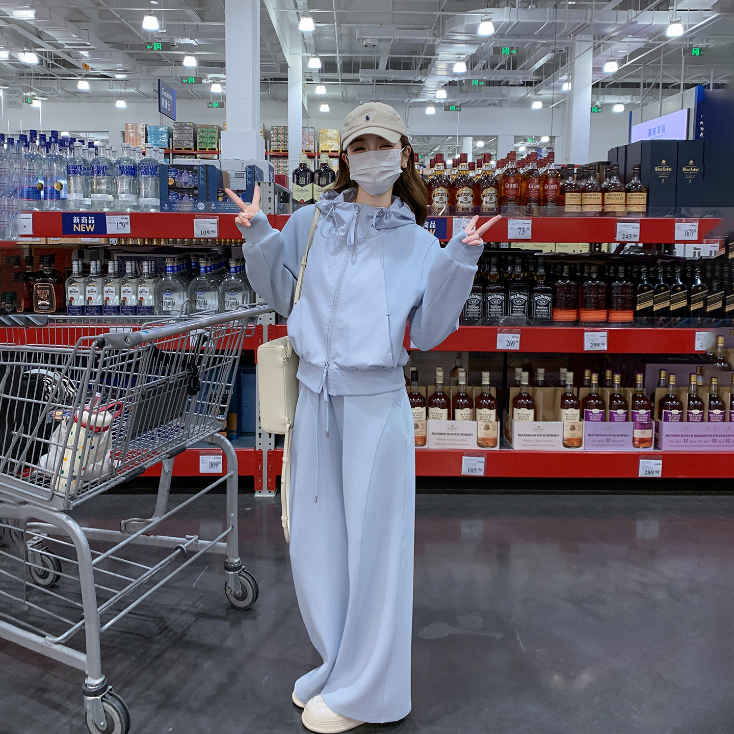 气质韩版高级感蓝色套装女春季2026新款运动连帽卫衣阔腿裤两件套