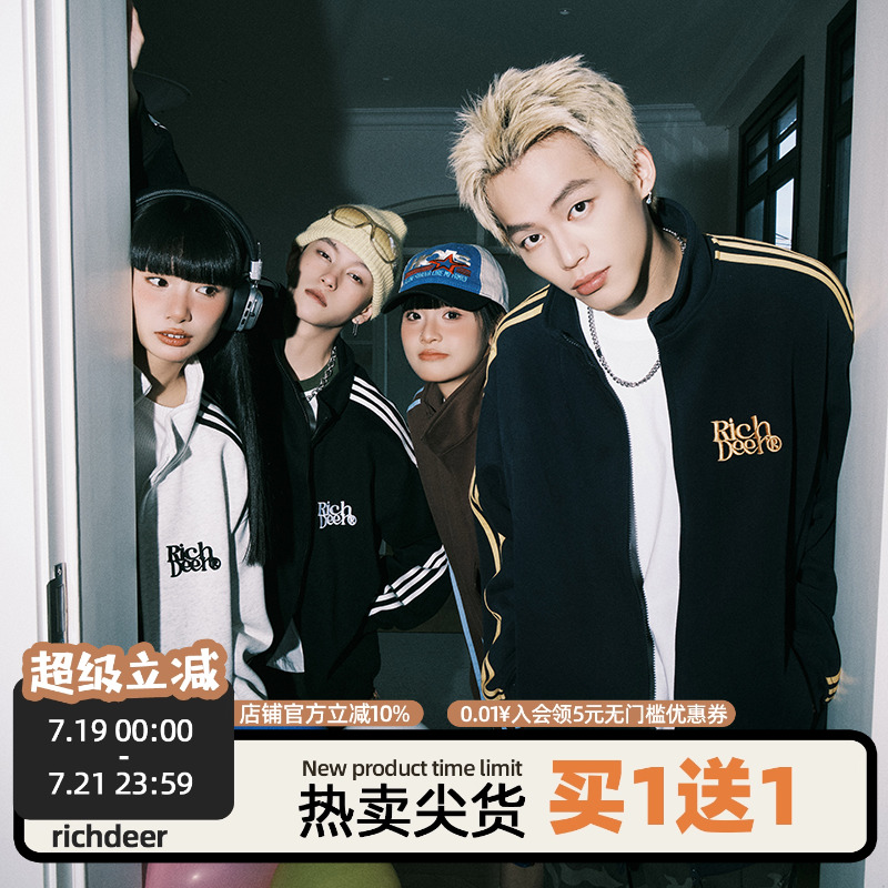 RICHDEER美式刺绣学院风开衫卫衣