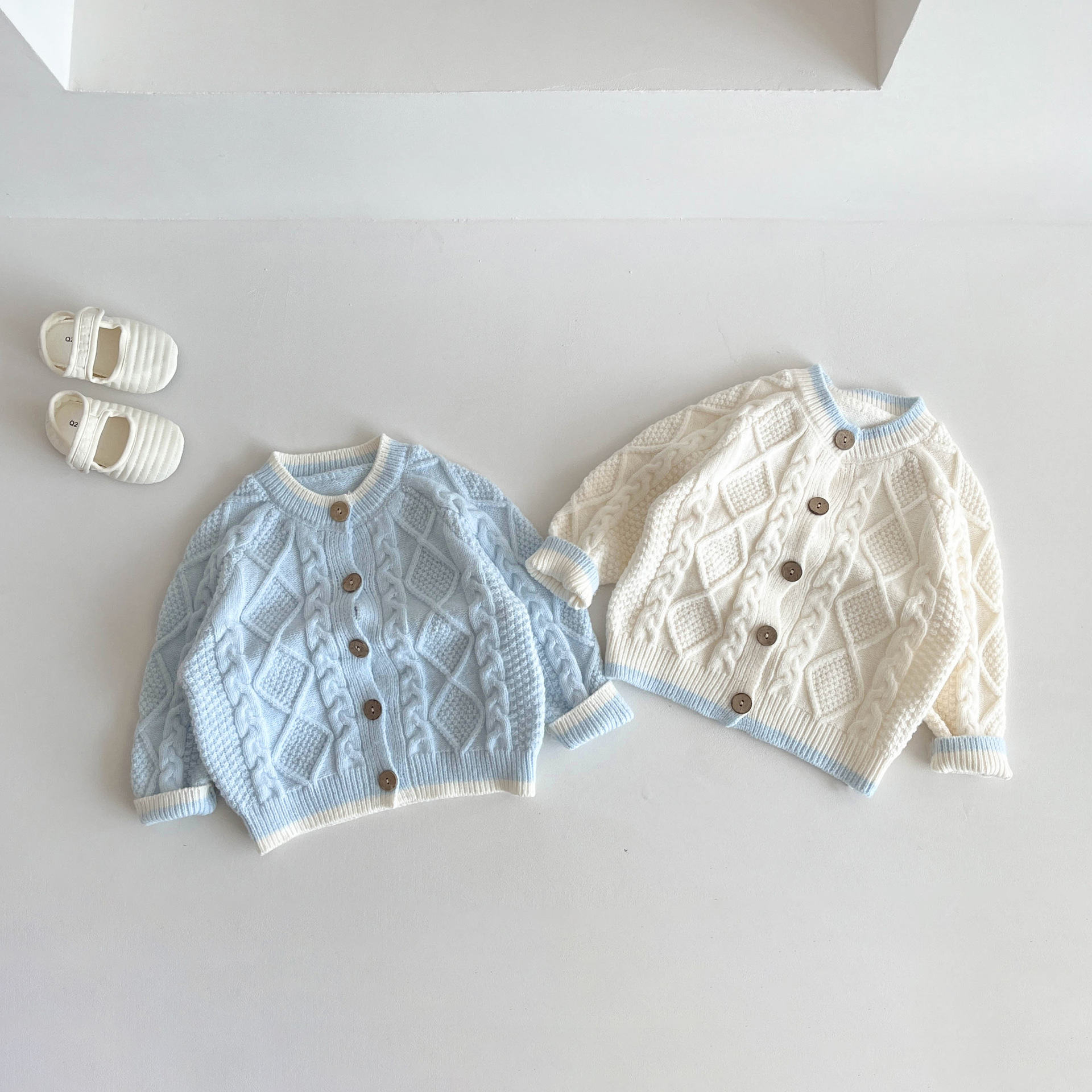 韩版女童春秋针织开衫2025新款儿童毛衣婴儿外套宝宝毛线衣秋装