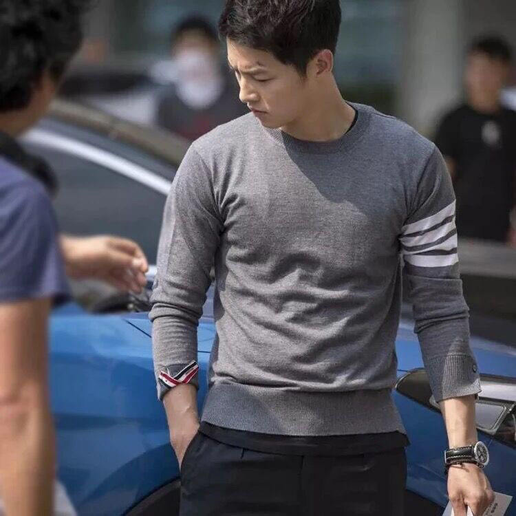 香港圆领套头羊毛打底衫男毛衣四条杠拼色长袖休闲针织羊绒上衣