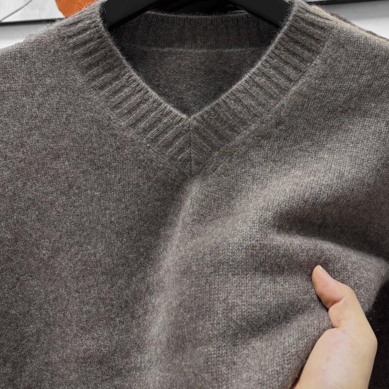 暖绒绒！甄选牦牛绒！V领针织衫男冬款加厚保暖坑条提花打底毛衣