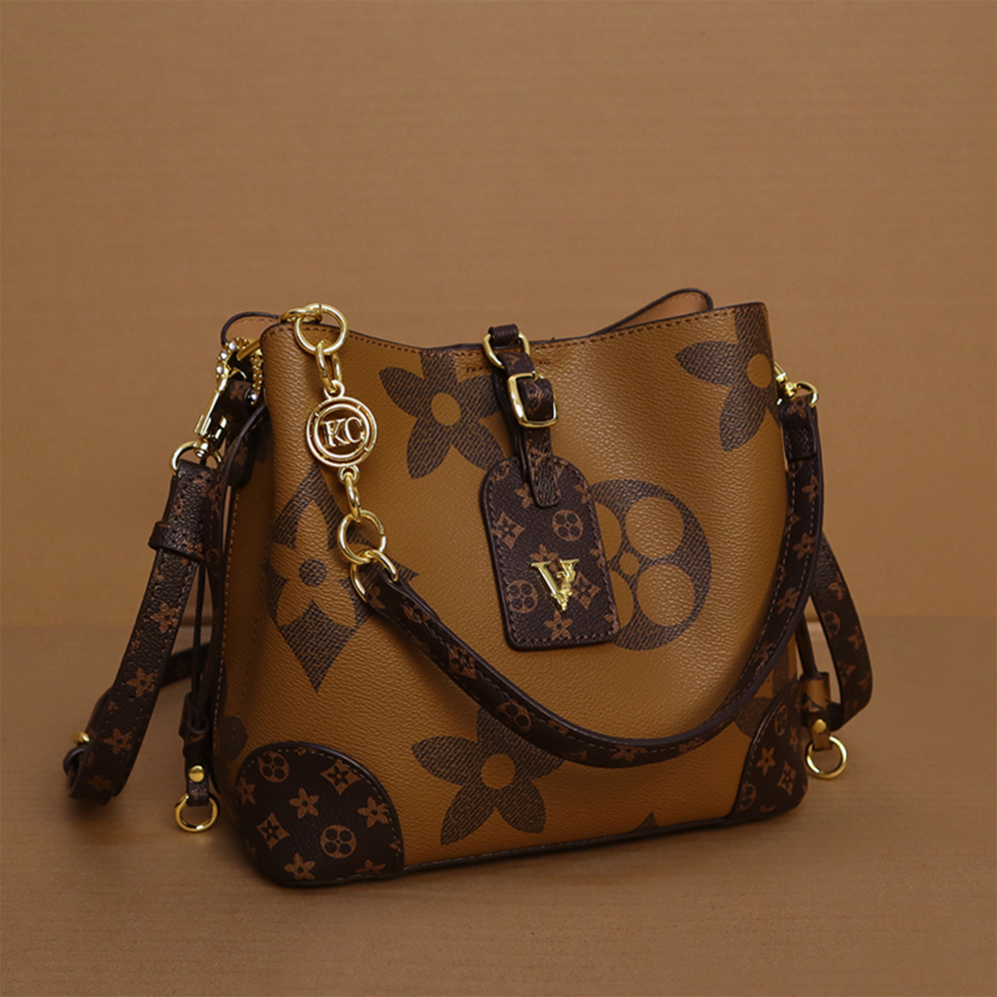 女士2024秋冬新款香港代购妈妈包