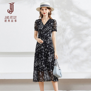 经典故事黑色蝴蝶印花雪纺连衣裙女2026夏季新款时髦超好看大摆裙