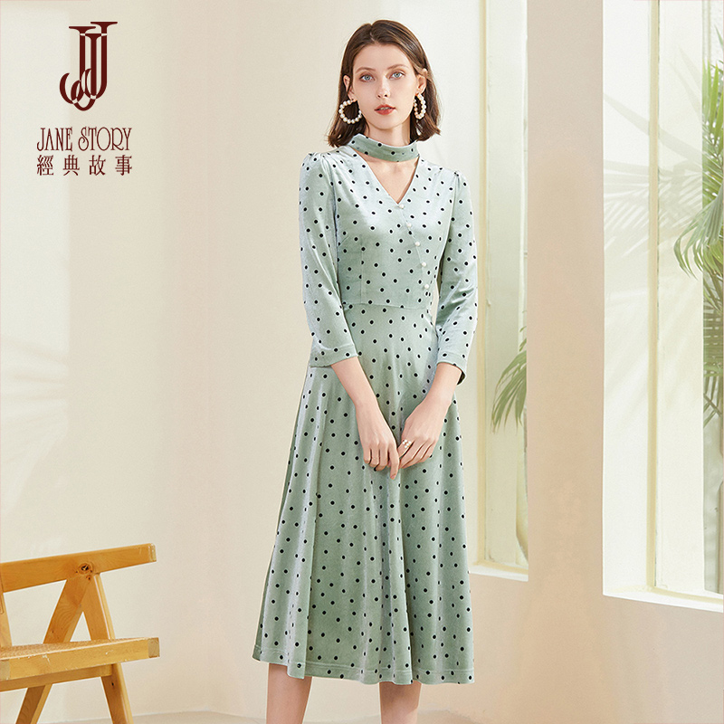 高端法式金丝绒连衣裙女新款2025春季高贵洋气名媛复古波点大摆裙