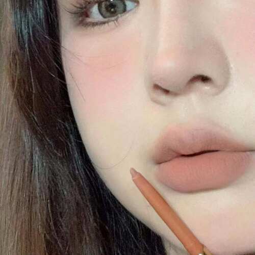 薄唇天菜！裸色唇线笔持久不易晕染新手勾勒唇形自然初学显色哑光