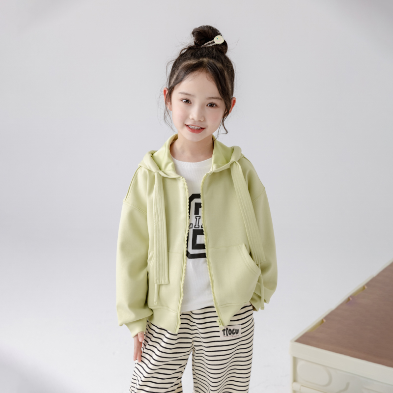 哈依鲁2025新款女童春秋季纯棉休闲外套儿童中大童时尚连帽开衫潮
