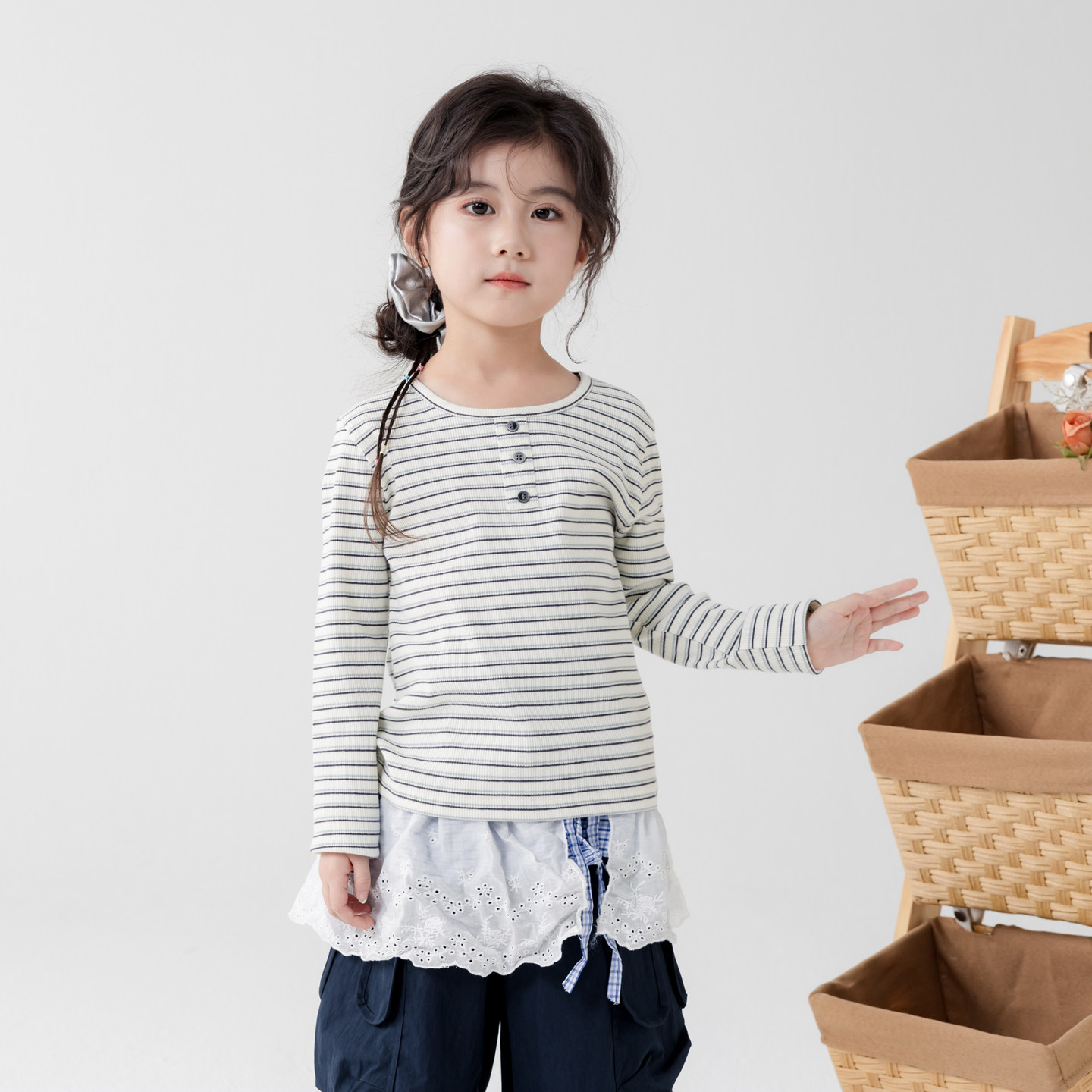 哈依鲁2026春秋季新款女童纯棉长袖T恤儿童中大童时尚条纹打底衫