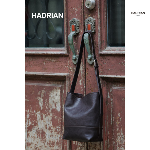 HADRIAN哈德良植鞣牛皮水桶包复古通勤腋下单肩斜挎包H25722