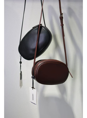 HADRIAN哈德良新款小众设计羊皮小圆包头层牛皮斜挎女包H23517
