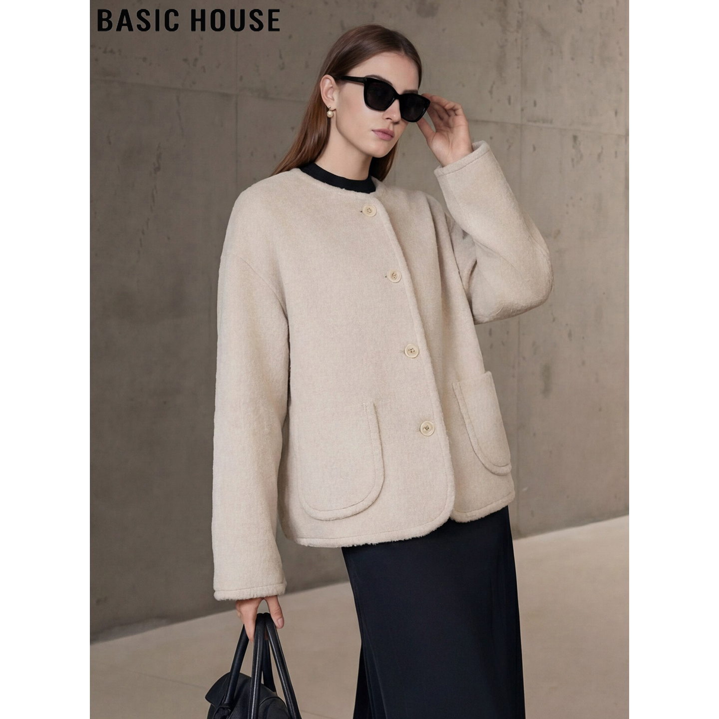 米白色圆领毛呢外套轻奢呢子上衣