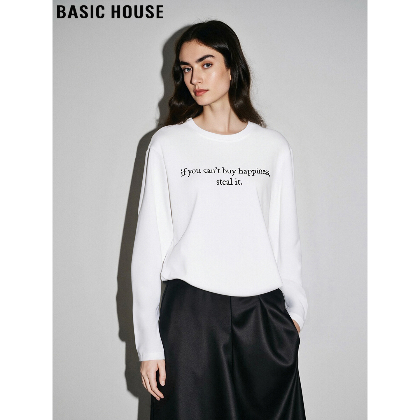 百家好字母印花白色长袖T恤内搭