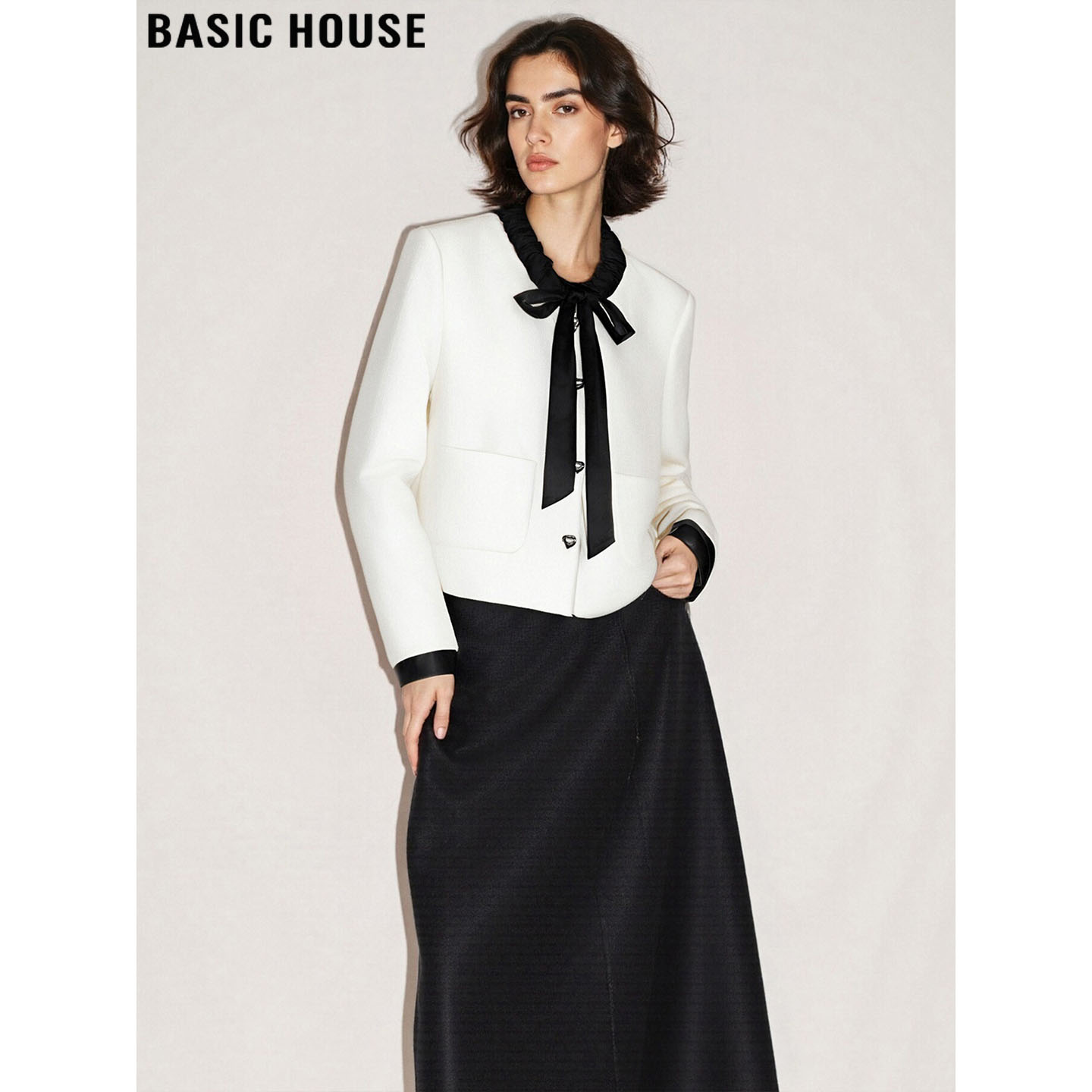 百家好小香风蝴蝶结白色毛呢外套