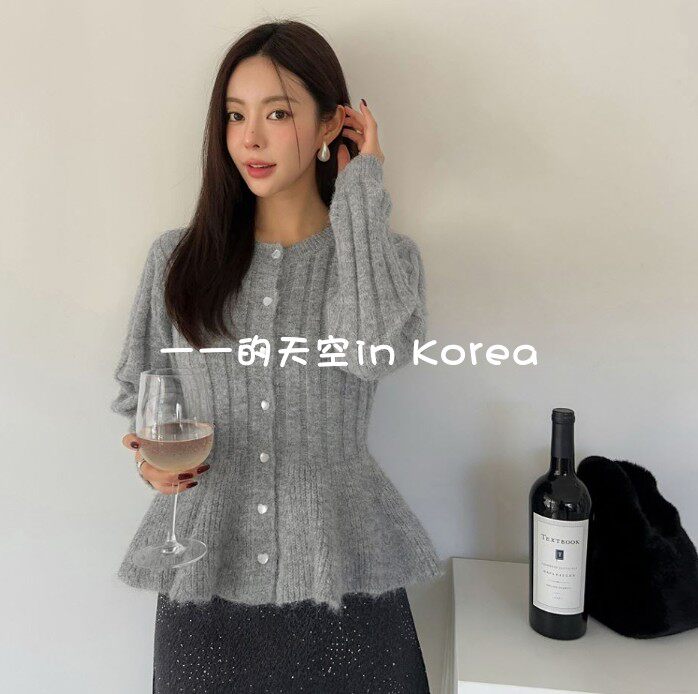 荷叶边针织衫韩国代购2026春季女装新款心形纽扣修身淑女长袖上衣