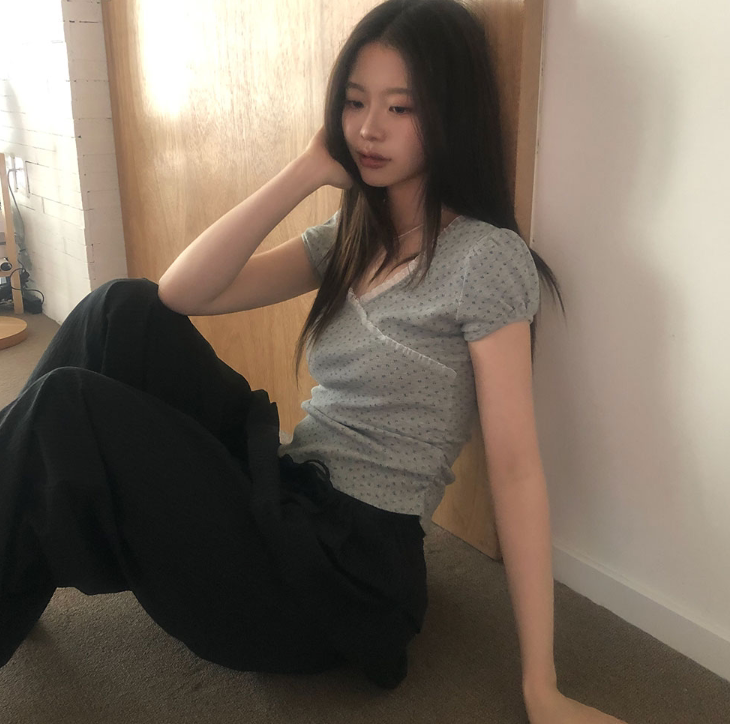 软妹风碎花上衣韩国代购正品2025夏季女装新款可爱褶边V领短袖t恤