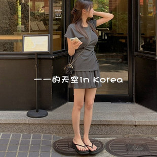 时尚休闲套装2025夏季新款独特系带设计短袖t恤加短裙裤两件套女