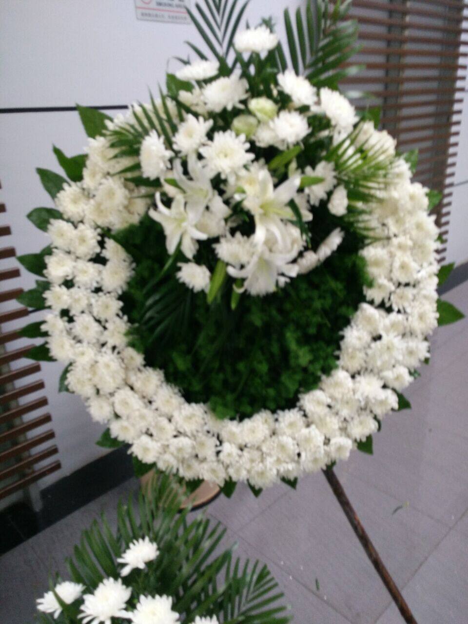 实拍 悼念葬礼白事鲜花花圈 死人过世花篮花圈 配送上海同城送花