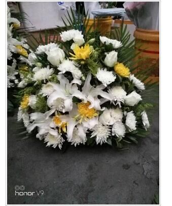 白事花篮去世花圈配送追悼会南京实体鲜花店建邺区同城速递殡葬礼