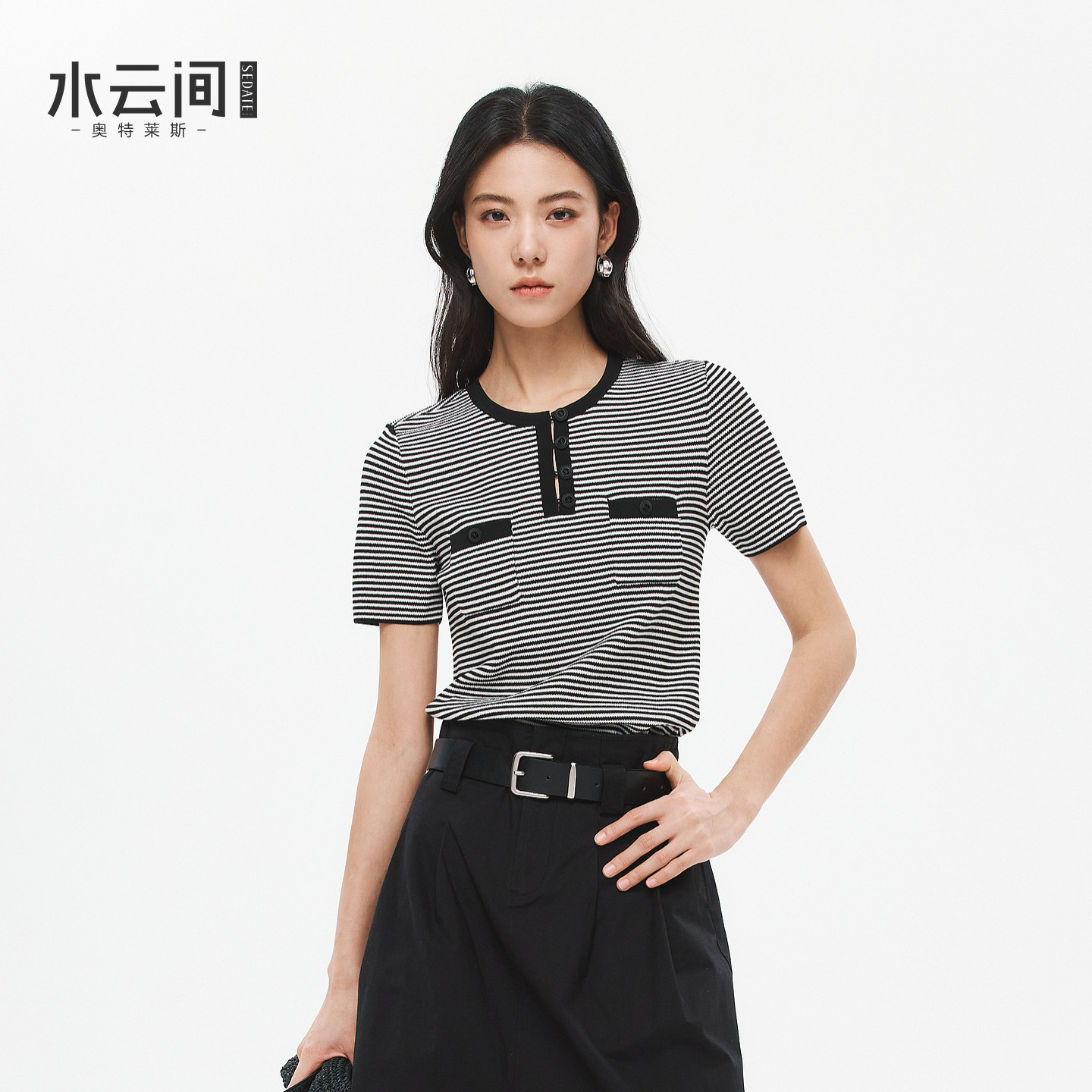 水云间黑白条纹短袖针织衫女圆领正肩修身T恤上衣显瘦2026夏新款图片