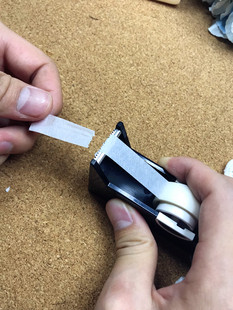 十黛美睫 嫁接美睫工具 无纺布隔离胶带切割器 割胶器 白色黑色