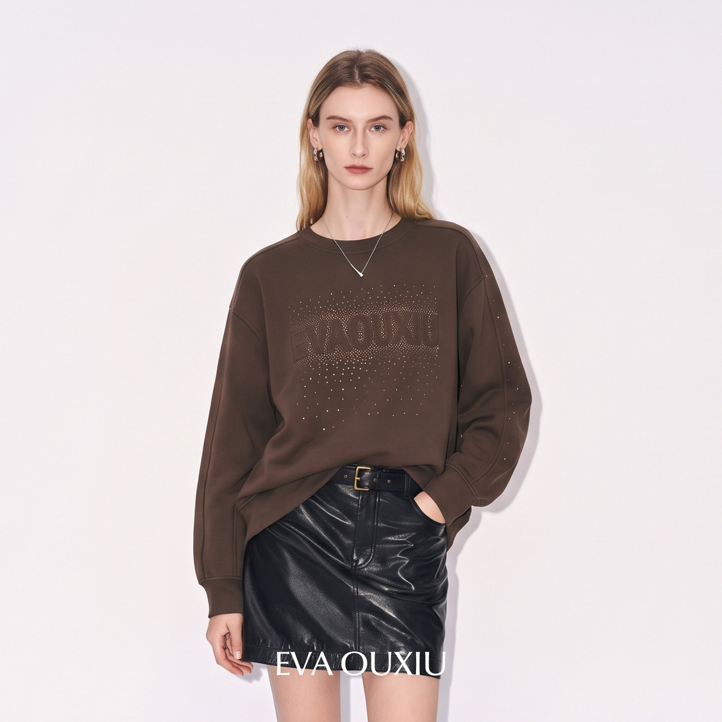 EVAOUXIU磨毛加厚烫钻卫衣女秋冬宽松通勤休闲上衣时尚潮流套头衫