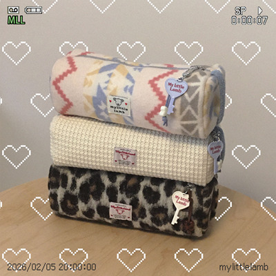 mylittlelamb 27.“愛” 手工制作三色羊毛收纳包 软呼呼化妆包