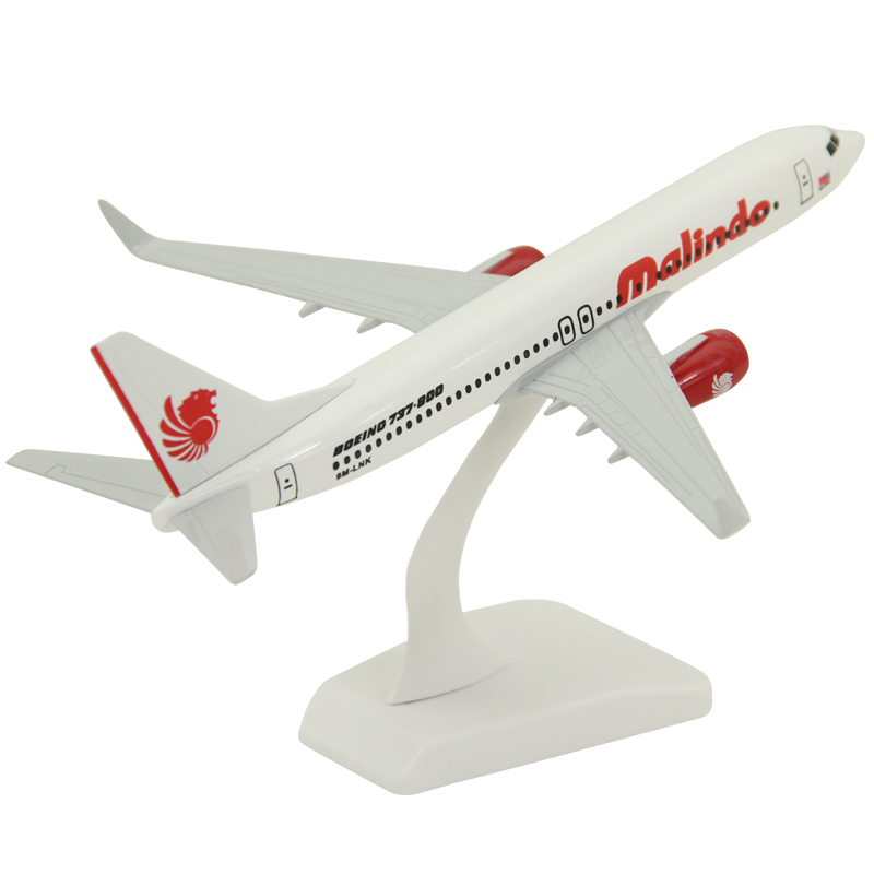 实心合金飞机模型波音B737-800马印联狮子航空客机航模摆件19厘米