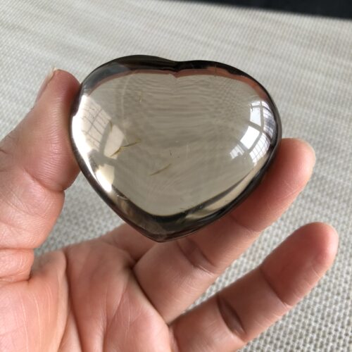 冰魄天然茶水晶手把心形摆件