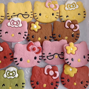 哈喽kt猫糖霜饼干hellokitty黄油曲奇甜品生日蛋糕装饰摆件零食礼