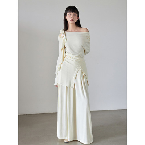 签儿法式玫瑰花针织上衣半裙2025年春季新款温柔奶白色两件套装女