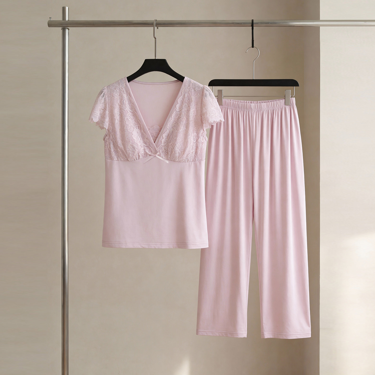 SLEEPTIGHT睡衣女款夏季莫代尔棉带胸垫绝美粉色短袖长裤家居服