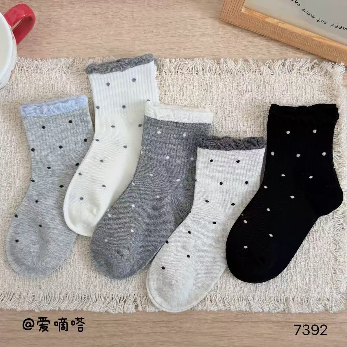爱嘀嗒儿童袜子秋冬款纯棉中筒袜儿童可爱卡通图案长袜宝宝棉袜