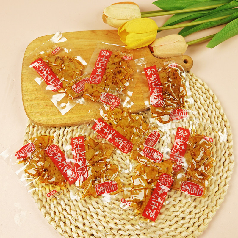 平江特产小川锅大辣片豆皮香辣味平江千张麻辣片网红爆款散装零食