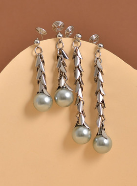 新款设计感简约麦穗长款银灰色珍珠蚊香盘耳夹百搭耳饰耳针女