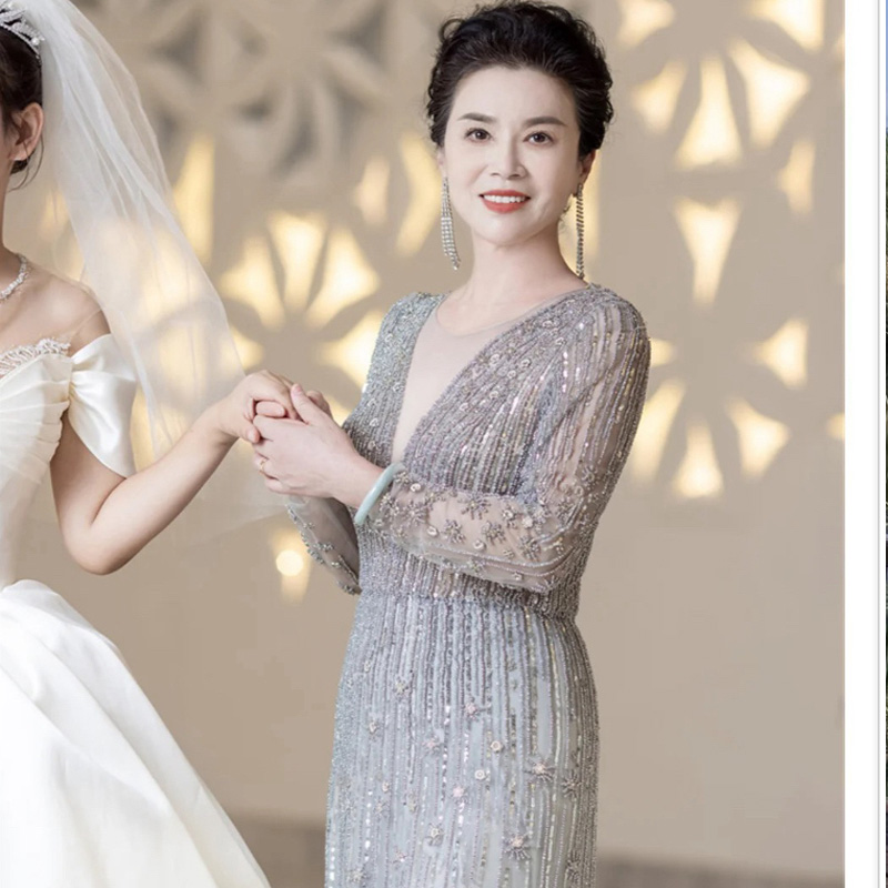 女士气质奢华高端钉珠晚礼服宴会主持人年会订婚宴会银灰礼服租赁