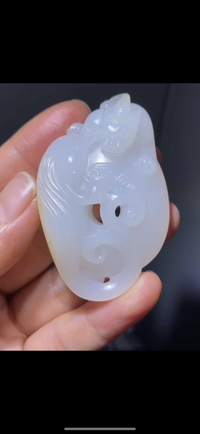 高品质新疆和田玉籽料 螭龙 一级白玉种老糯细度过灯34×54×17mm