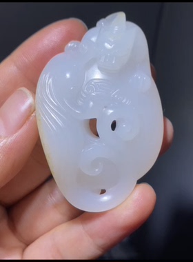 高品质新疆和田玉籽料 螭龙 一级白玉种老糯细度过灯34×54×17mm