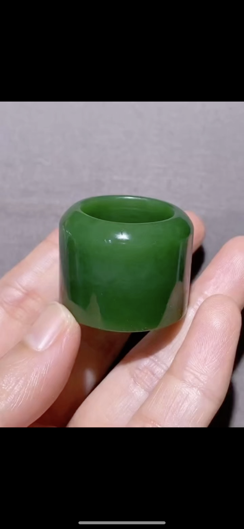 天然高品质新疆籽料碧玉扳指艳丽菠菜绿22mm正品带证书二十年老店