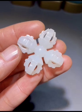 新疆和田籽料金刚杵 一级老熟细度很好 玉种老糯留有原皮36×12mm