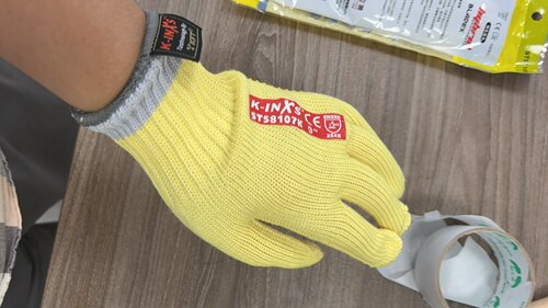 赛立特7针经典5级防切割防护手套ST58107K点珠防滑透气厚ST58116K
