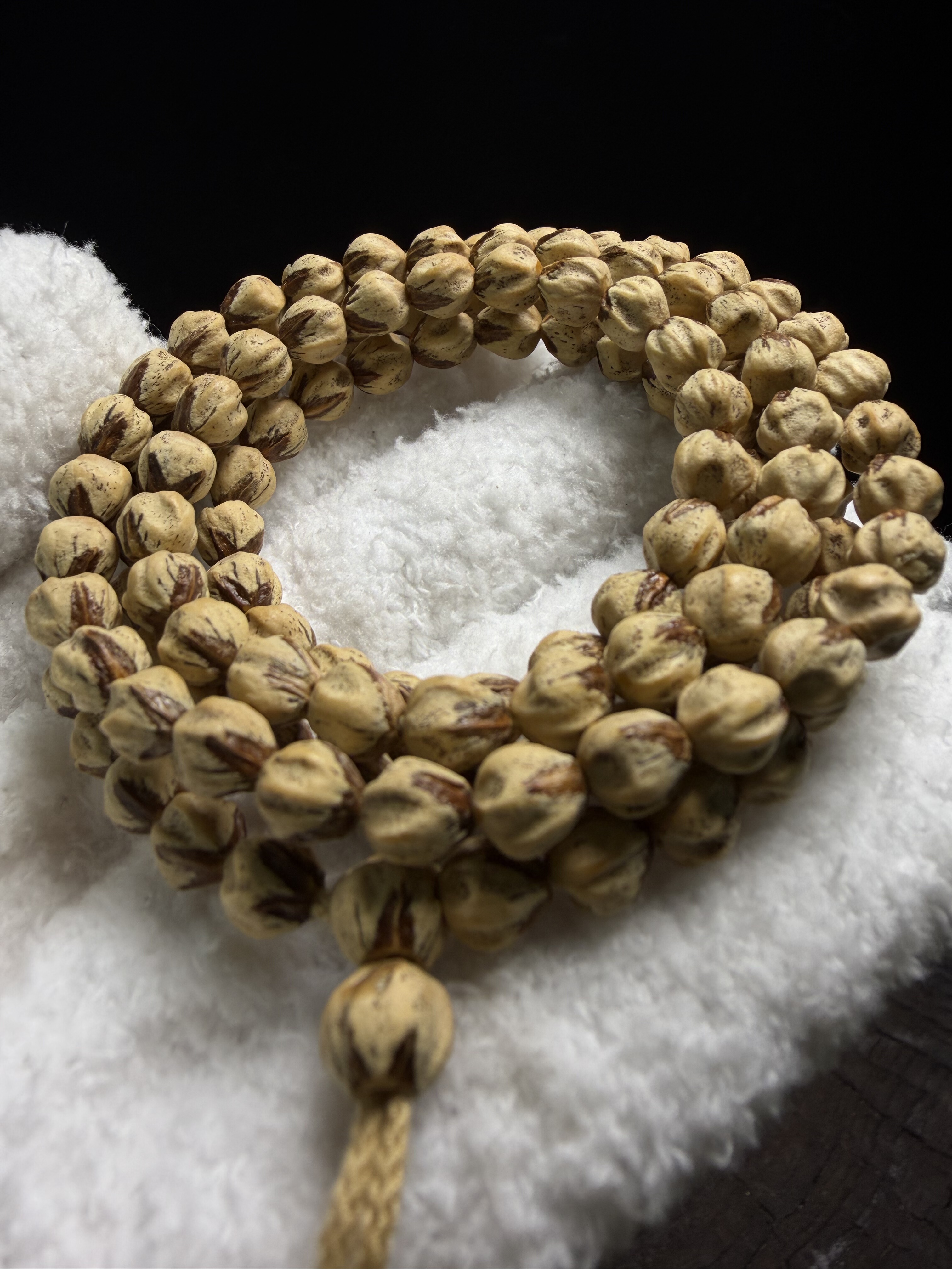 热振百香籽原桩红芽莲花桩三棱大奔竖打玉化果冻皮长串文玩小金豆