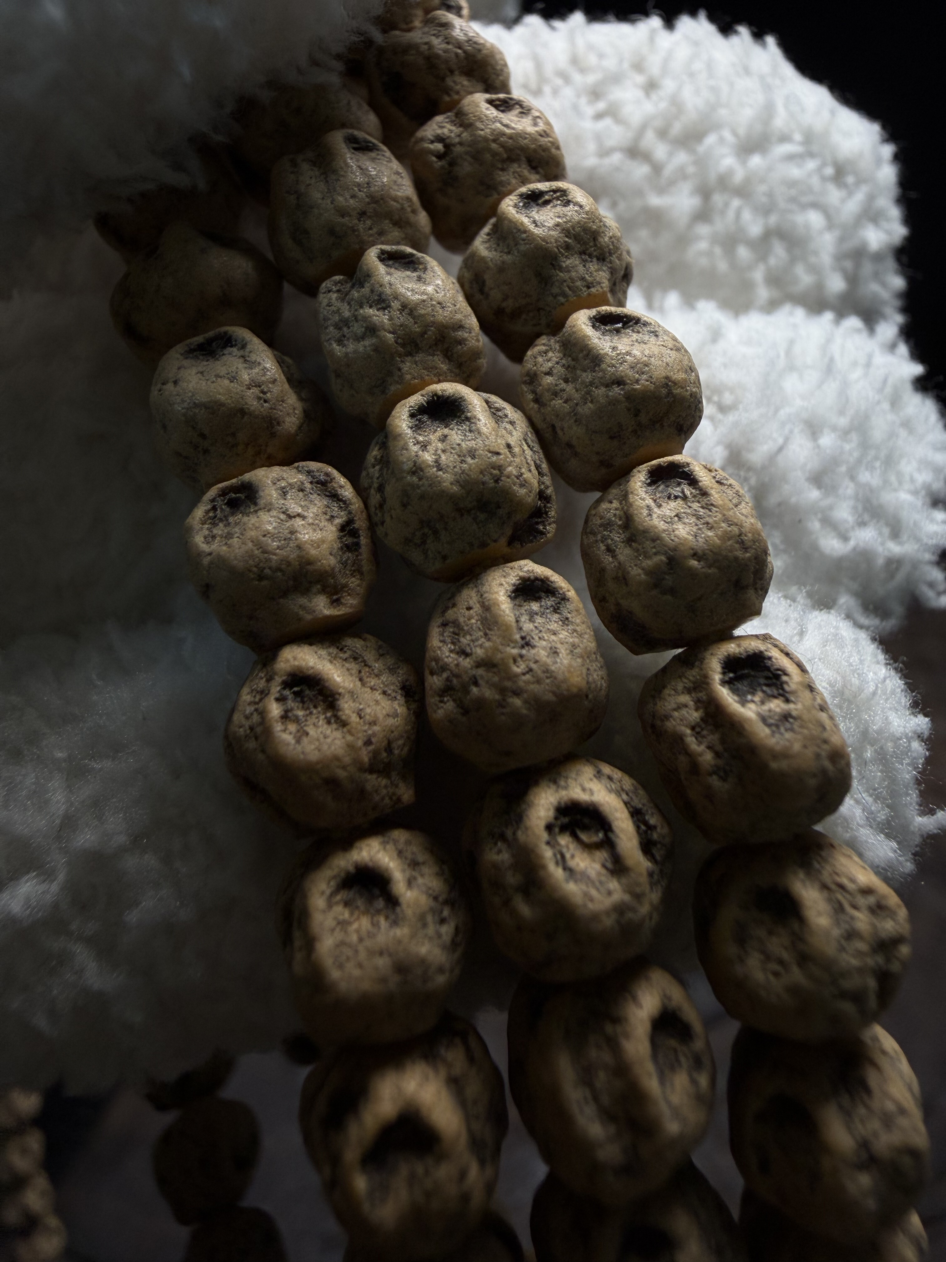 双面单坑热振百香籽微切白芽黄油皮高密顺纹鬼脸尸陀林单眼